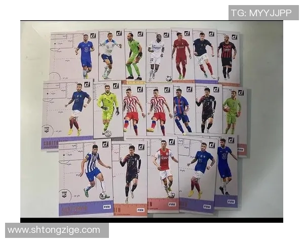 足球零重力球星卡精彩呈现，飞跃未来的运动传奇与创新艺术融合